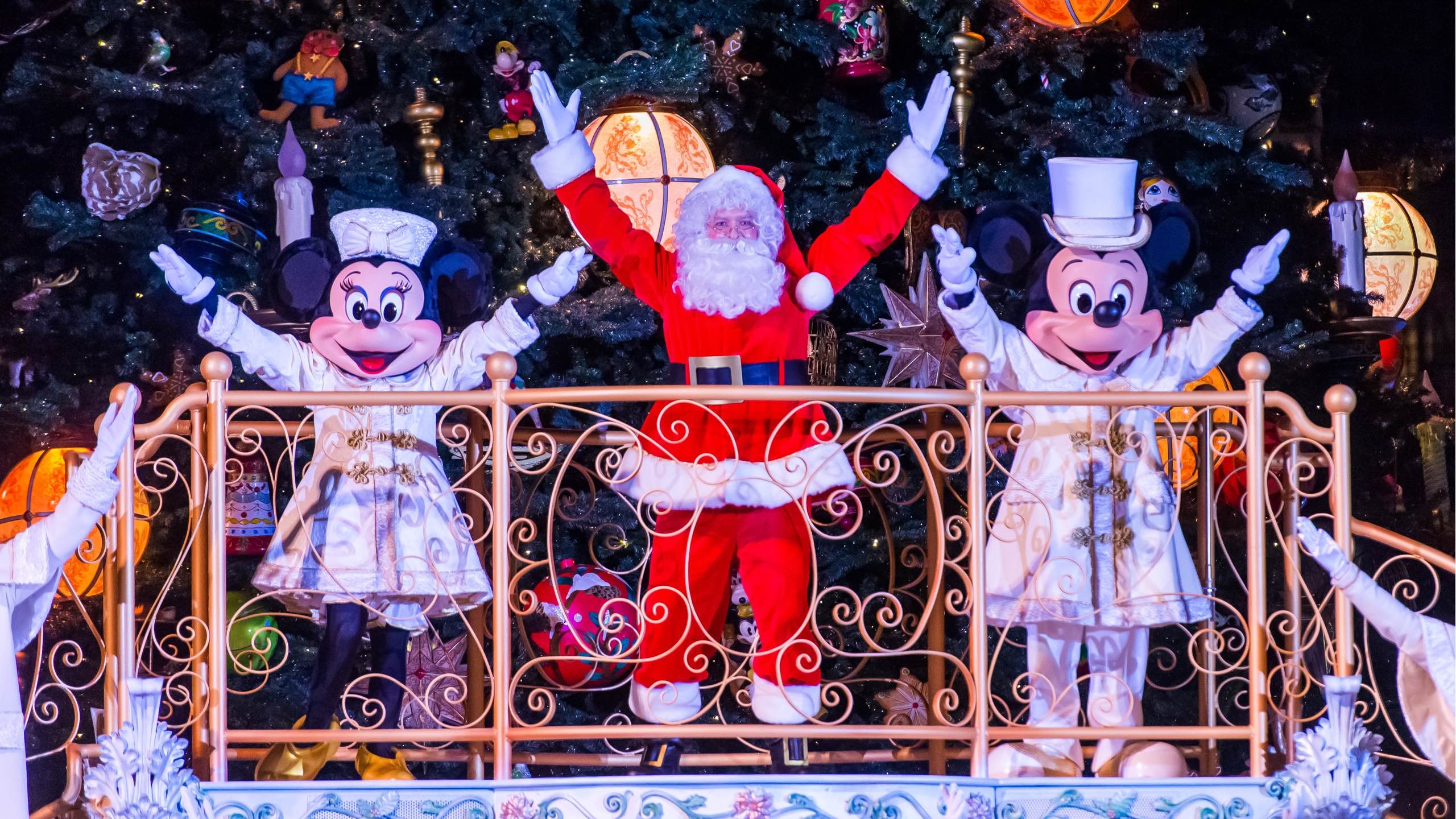Christmas-light.jpg